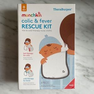 👶 Munchkin  Colic and Fever Rescue NEW* Hot & Cold Therapy Burp Cloths